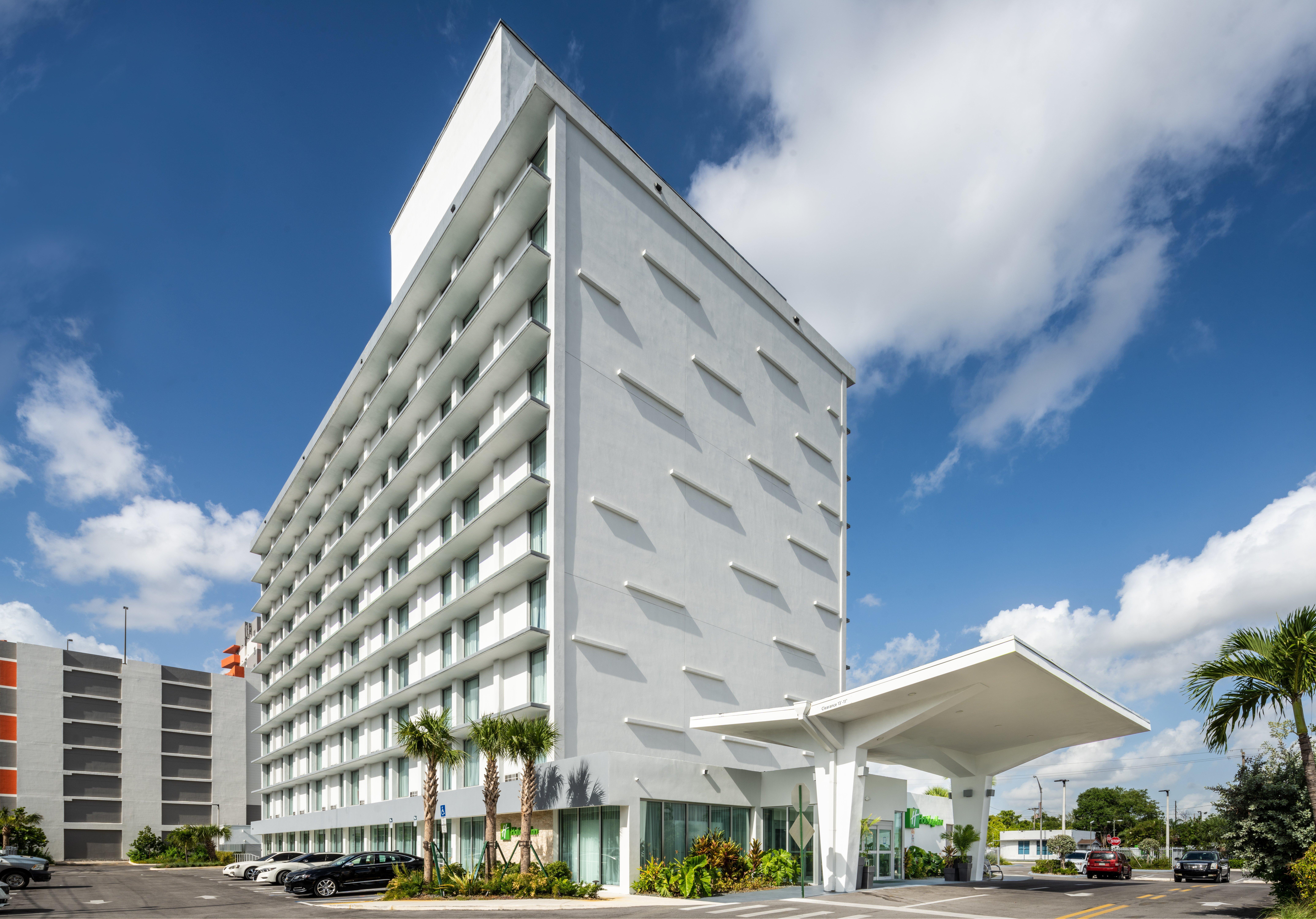 Hotel Doubletree By Hilton Miami North I-95 Exterior foto